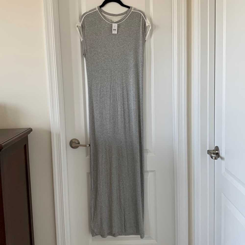 NWT LOU & GREY Gray/Ivory Mixed Materials Maxi Dress Size Small